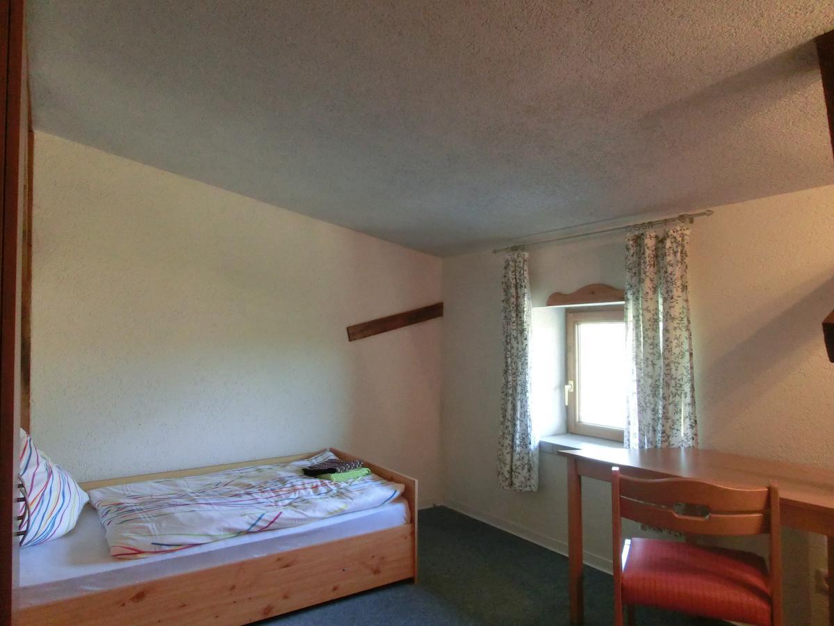 Domane Neu Gaarz Hostel Δωμάτιο φωτογραφία