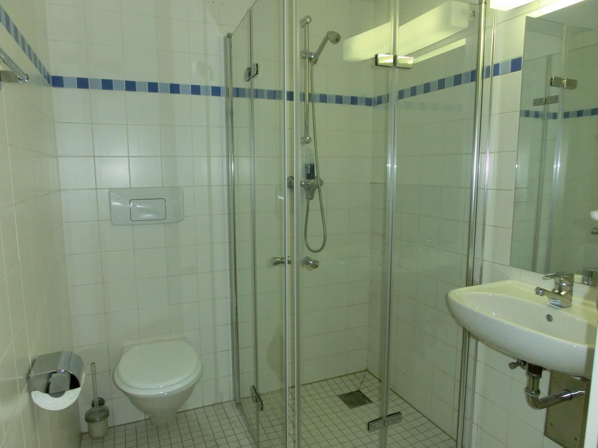 Domane Neu Gaarz Hostel Εξωτερικό φωτογραφία