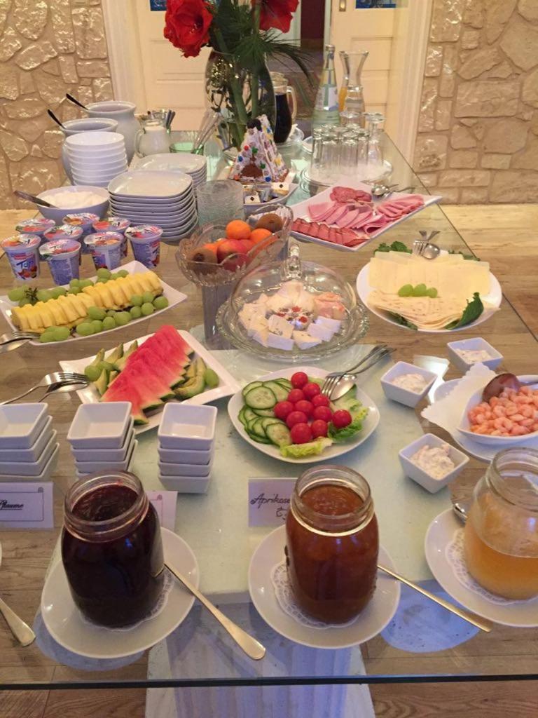 Domane Neu Gaarz Hostel Εξωτερικό φωτογραφία
